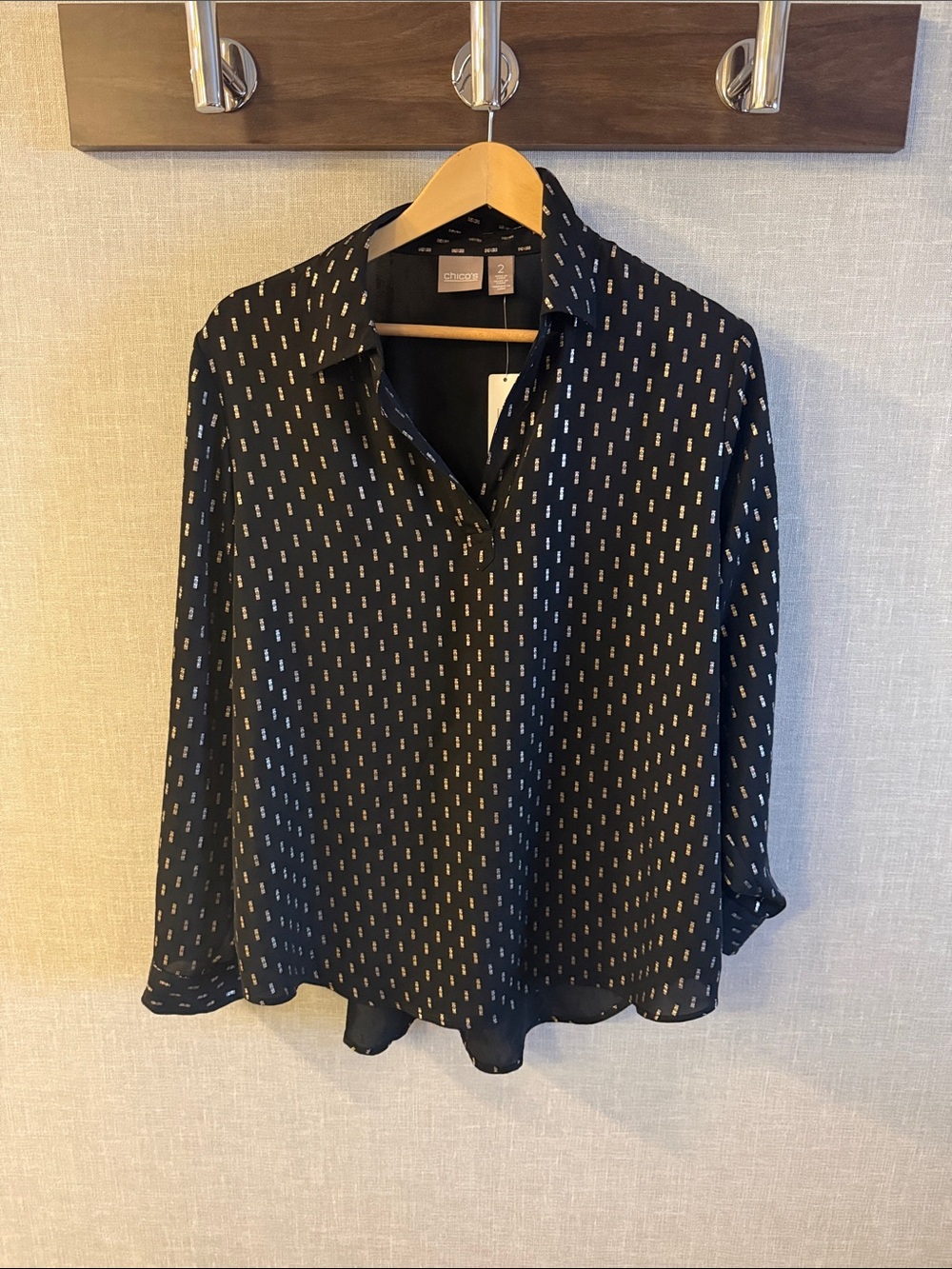 Chico's Black Patterned Long-Sleeve Blouse